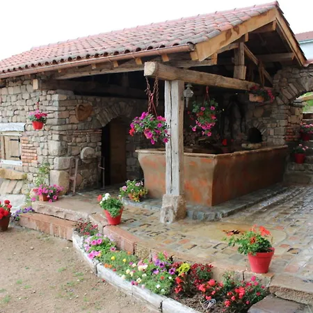 Holiday home Avec Four A Pain, Jardin, Terrasse, Jeux Et Poele A Bois, Acceptant Animaux - Fr-1-496-137 *